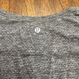 lululemon athletica Gray Long Sleeve Tee